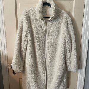 GAP Cream Teddy Jacket with Plush Fleece and Relaxed Fit